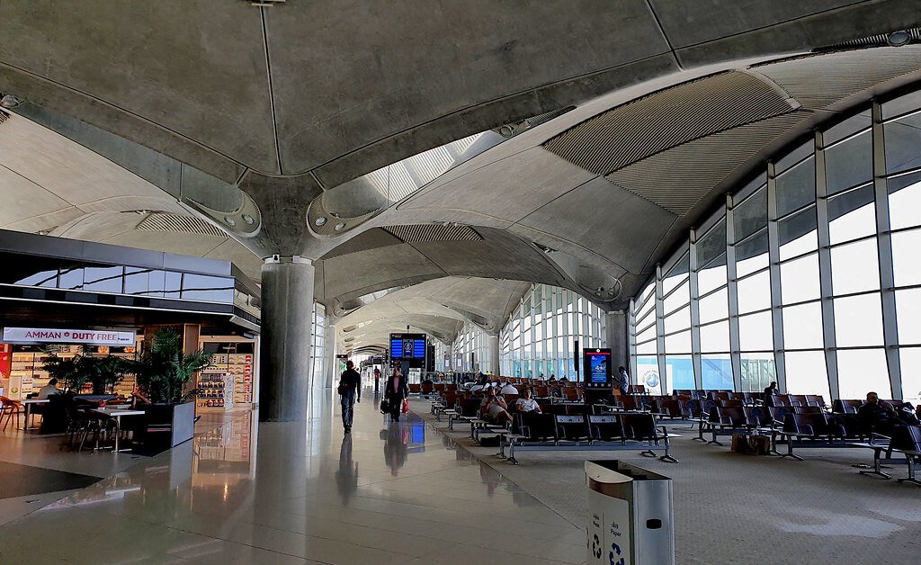 Claim Compensation for a London Gatwick Airport to Milan Linate Airport Flight